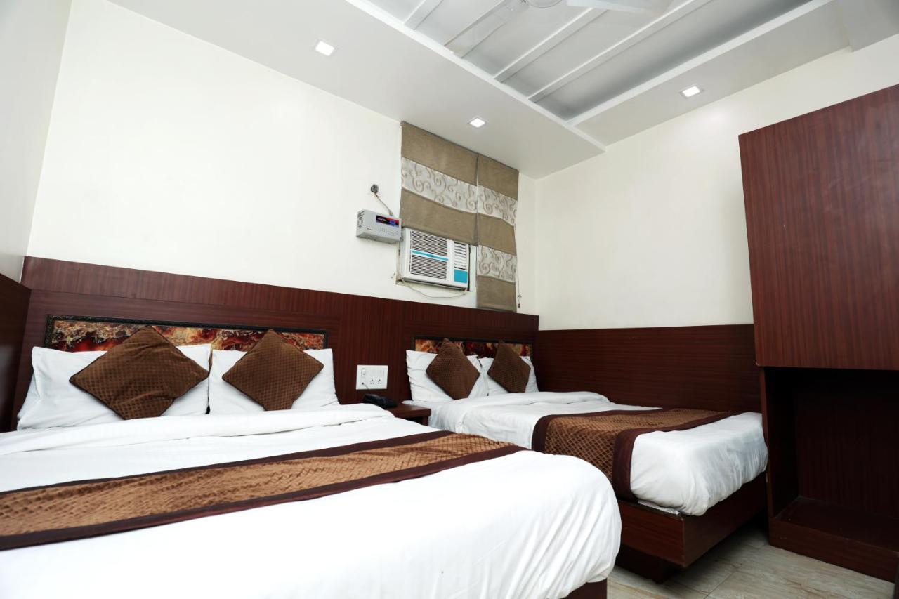Hotel Toto International Dx Нью-Делі Екстер'єр фото