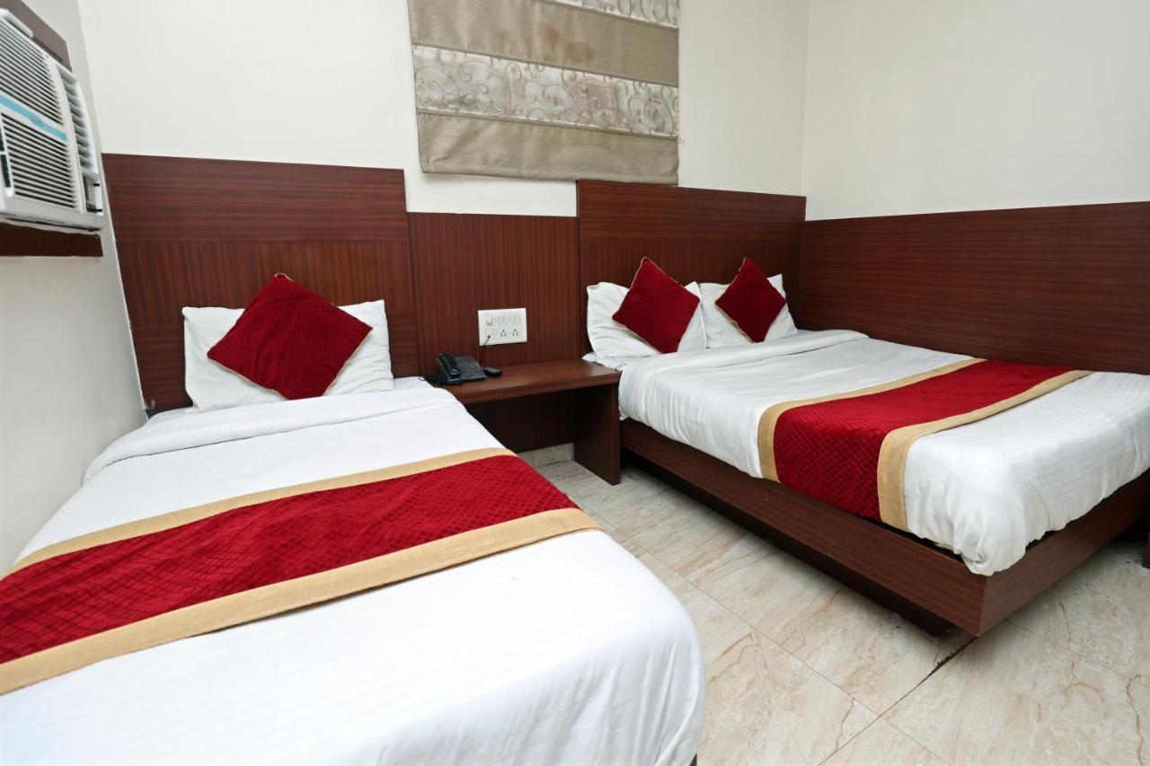Hotel Toto International Dx Нью-Делі Екстер'єр фото