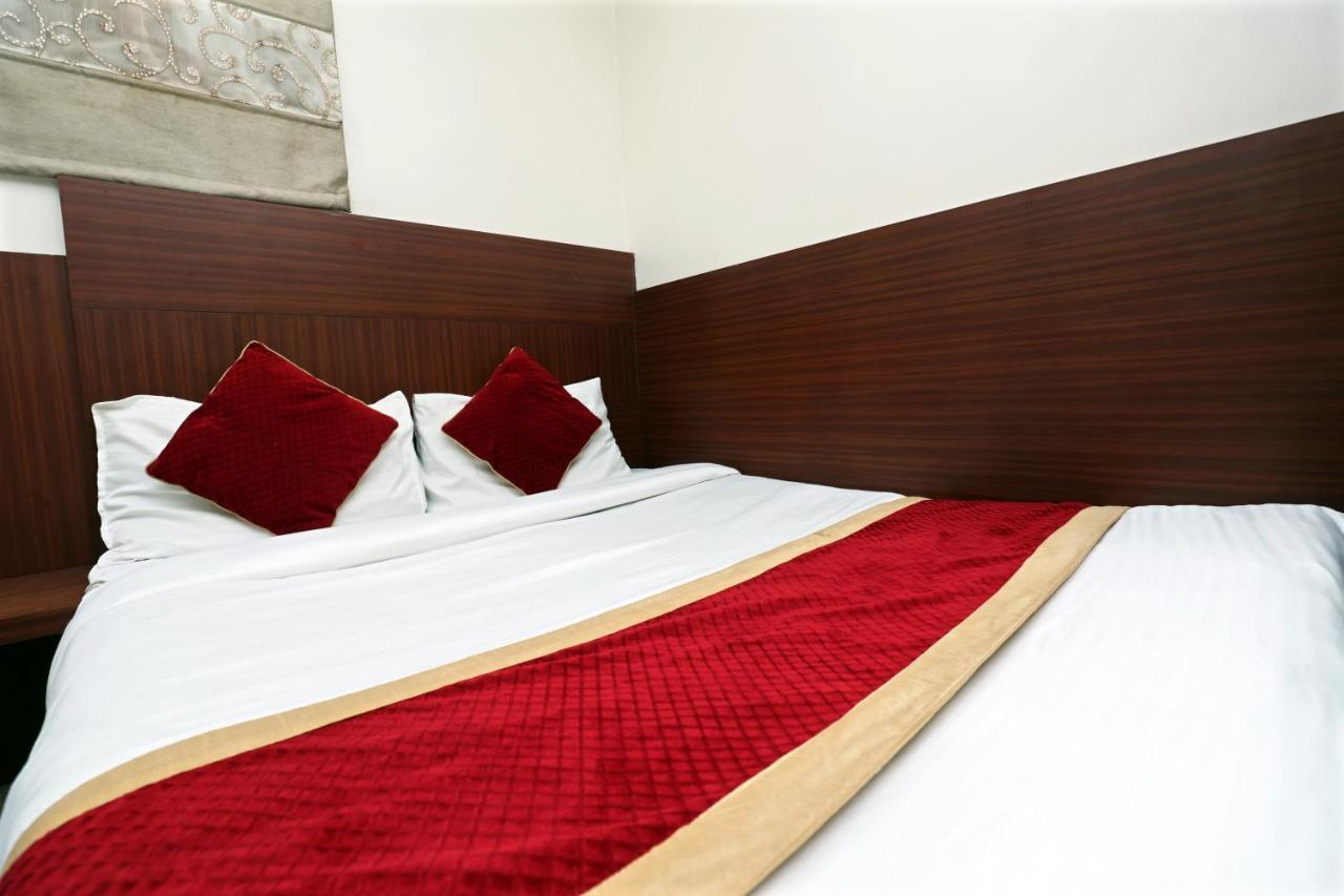 Hotel Toto International Dx Нью-Делі Екстер'єр фото